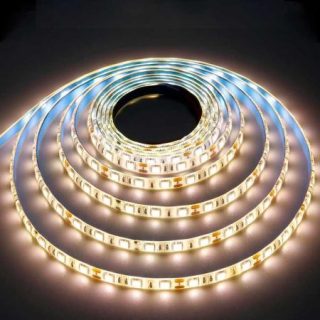 Banda LED 12V pentru interior, cu grad de protecție IP20, dispune de 60 LED-uri pe metru de tip SMD5050, oferind o iluminare